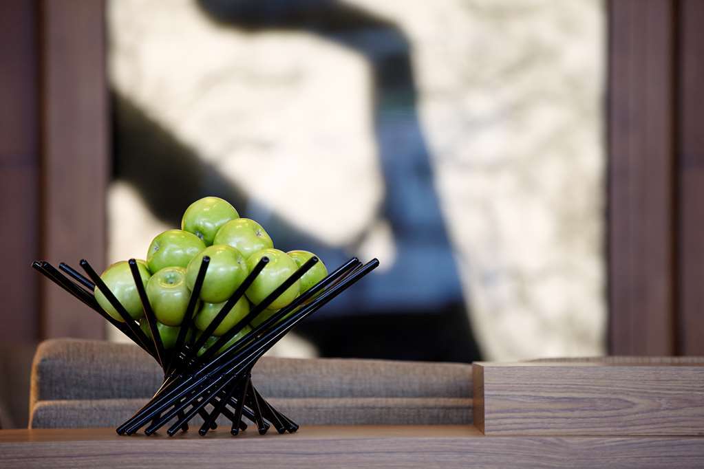 Hyatt Place Virginia Beach Town Center Интерьер фото